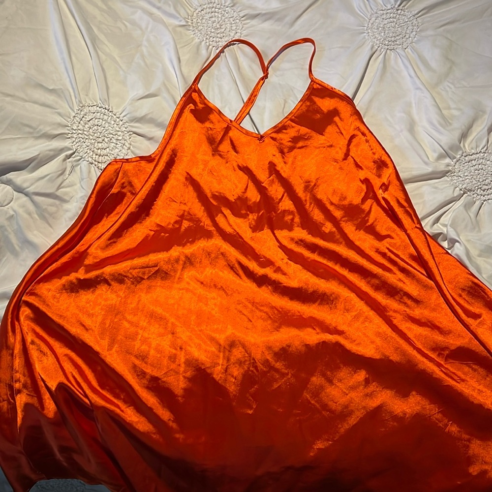 Skinny strap baby doll silk dress. Size L. SHEIN.